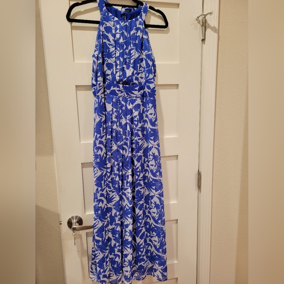 RN Studio Maxi Dress - Picture 8 of 11